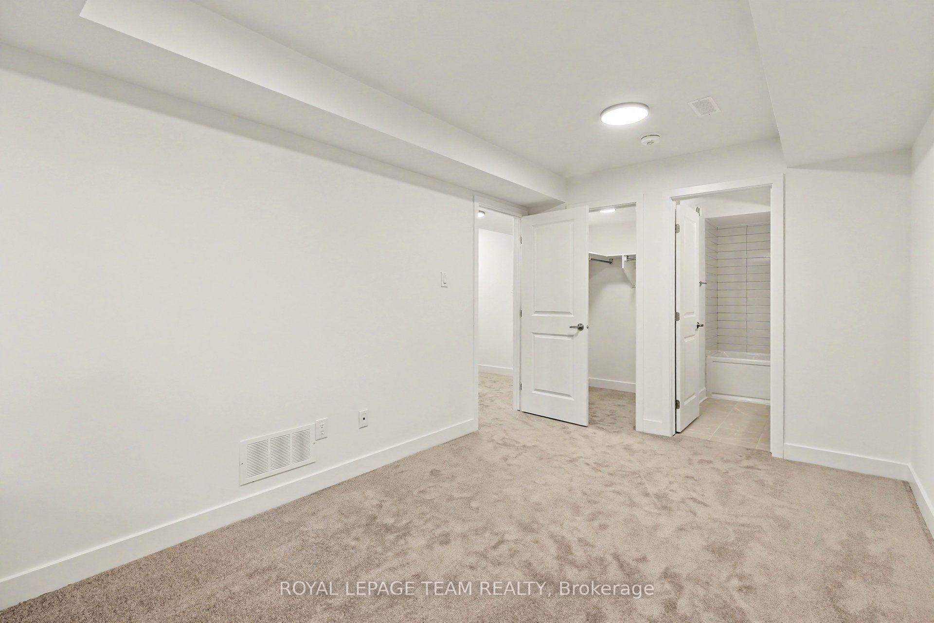 Photo 19 of Unit M, 1063 Cedar Creek Drive, Ottawa, Blossom Park/Kemp Park/Findlay Creek — HOMEH
