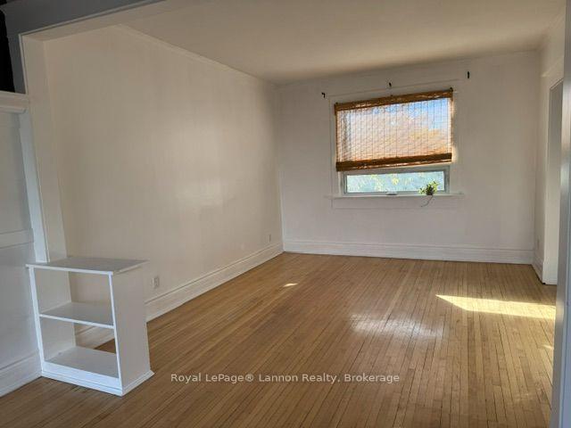 Photo 7 of 1711 Donald Street E, Thunder Bay, McKeller Park — HOMEH