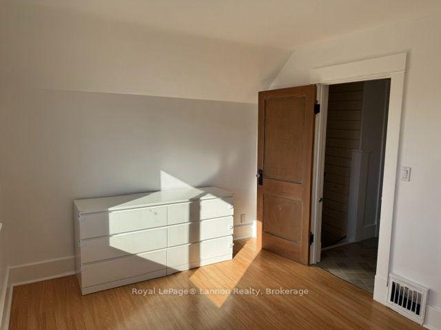 Photo 9 of 1711 Donald Street E, Thunder Bay, McKeller Park — HOMEH