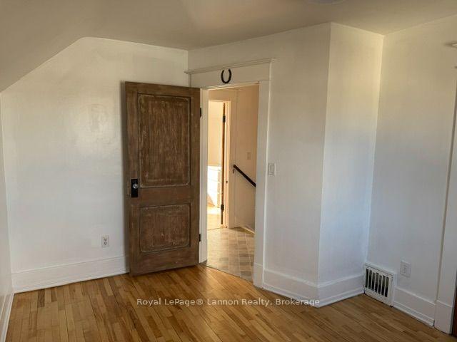 Photo 11 of 1711 Donald Street E, Thunder Bay, McKeller Park — HOMEH
