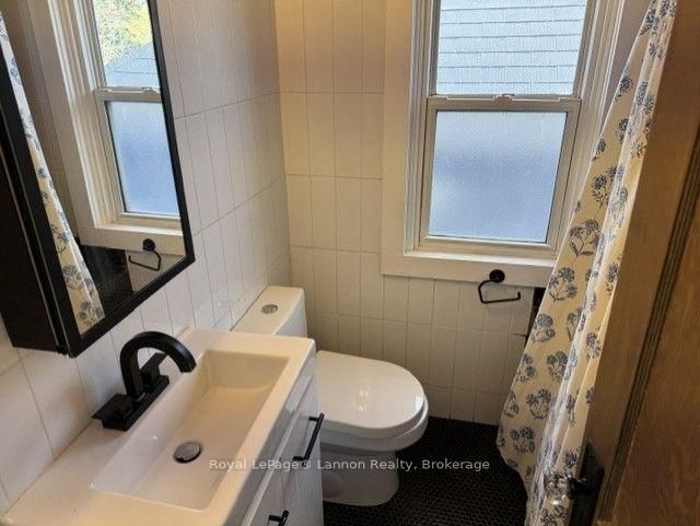 Photo 15 of 1711 Donald Street E, Thunder Bay, McKeller Park — HOMEH