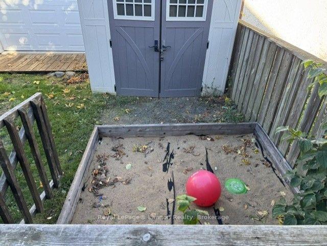Photo 29 of 1711 Donald Street E, Thunder Bay, McKeller Park — HOMEH