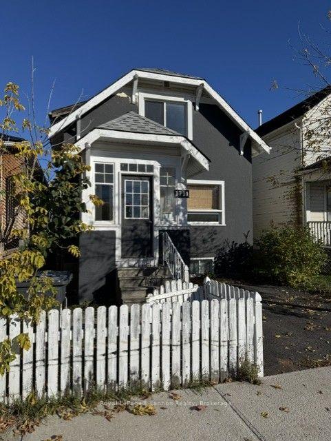 Photo 32 of 1711 Donald Street E, Thunder Bay, McKeller Park — HOMEH