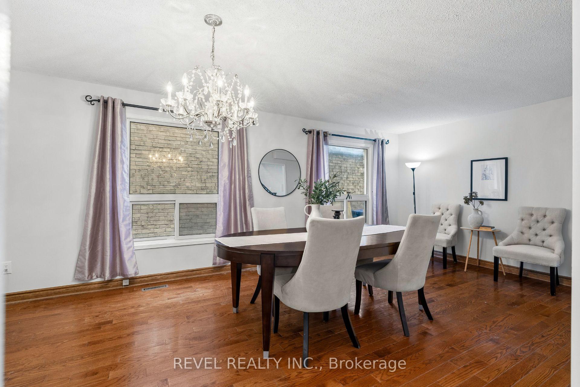 Photo 4 of 101 Sandmere Avenue, Brampton, Heart Lake West — HOMEH