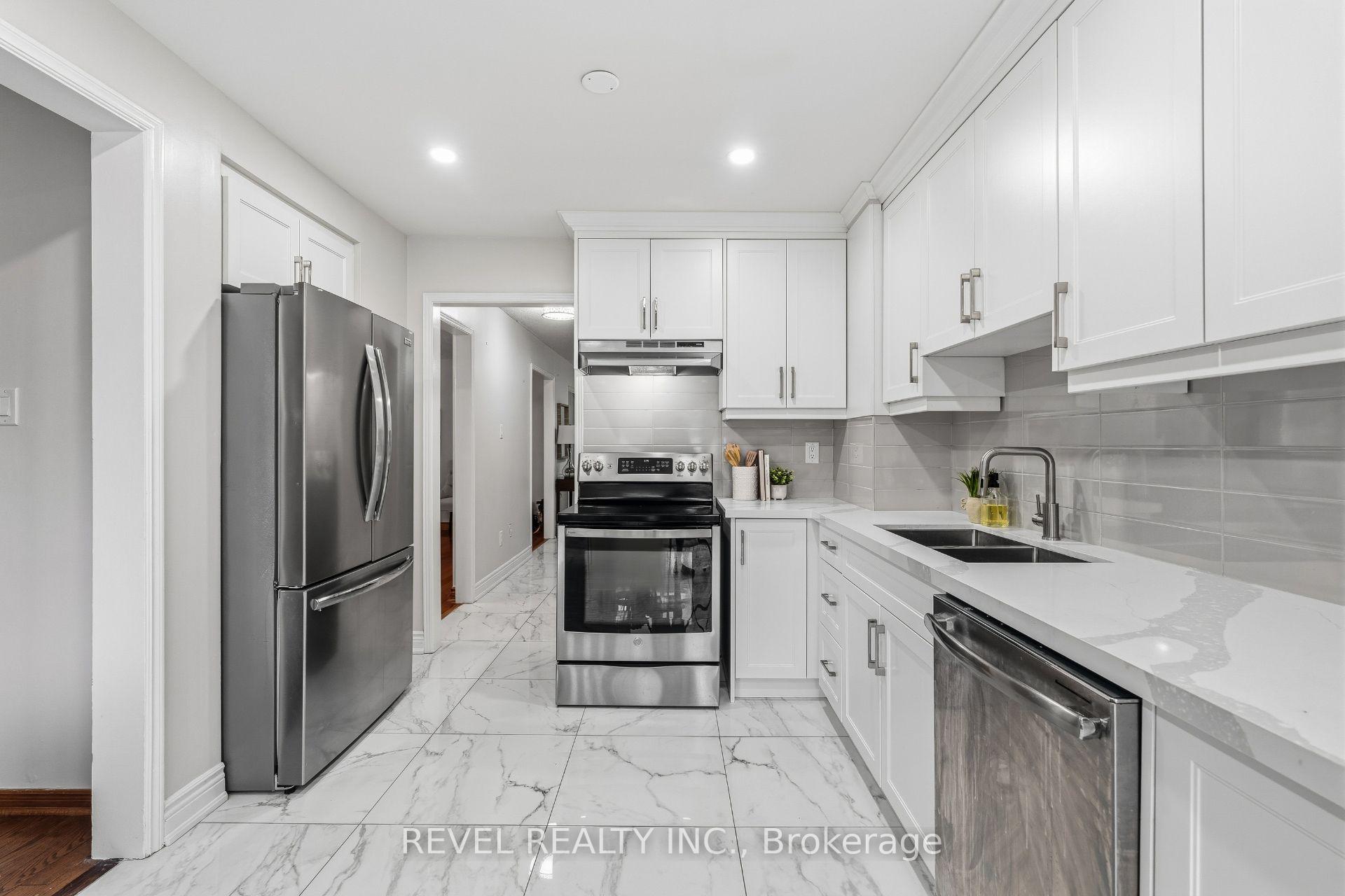 Photo 6 of 101 Sandmere Avenue, Brampton, Heart Lake West — HOMEH