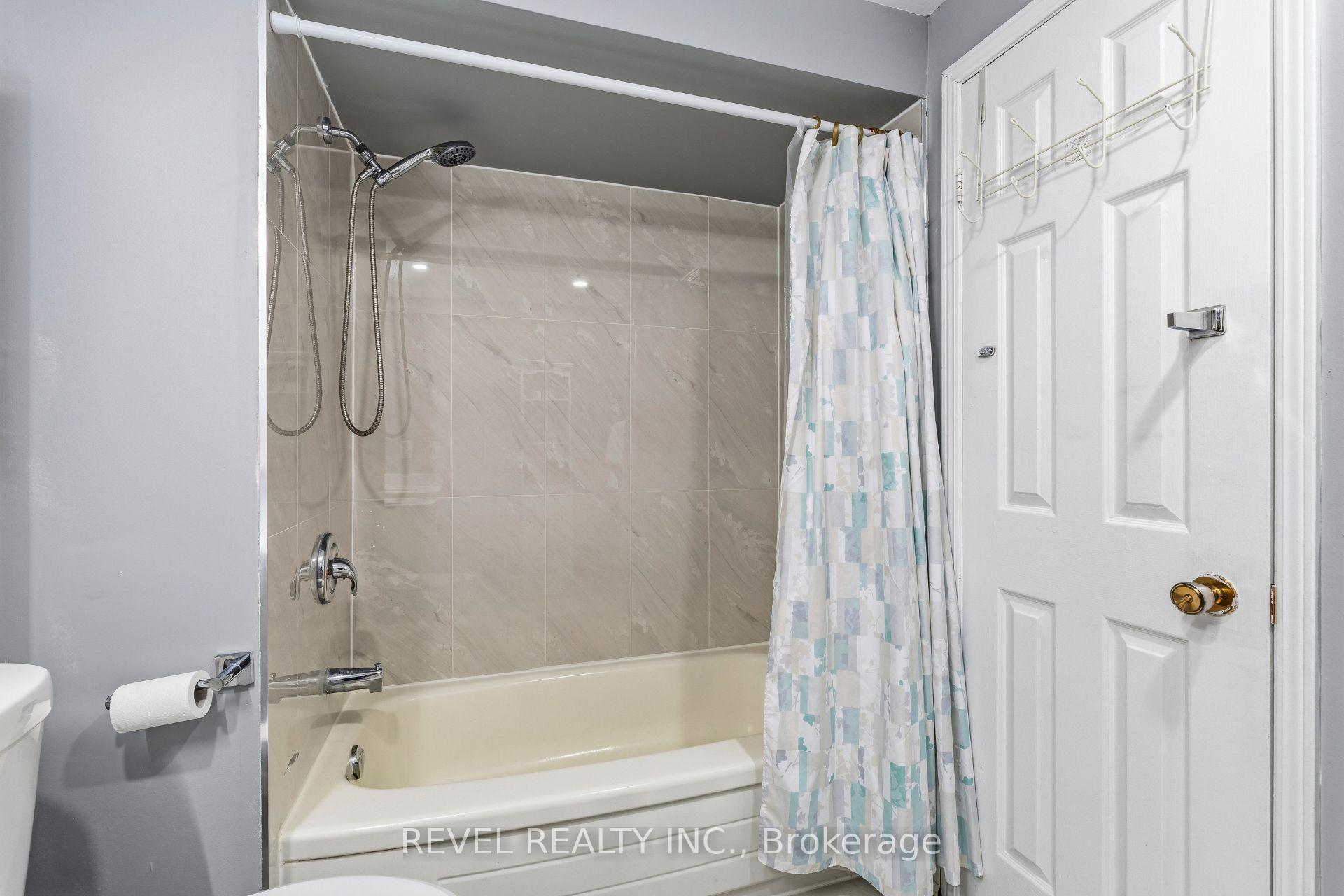 Photo 17 of 101 Sandmere Avenue, Brampton, Heart Lake West — HOMEH