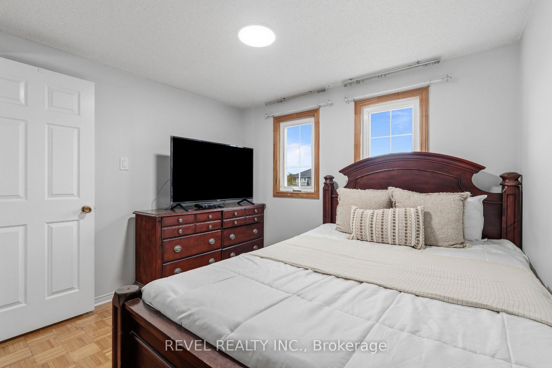 Photo 19 of 101 Sandmere Avenue, Brampton, Heart Lake West — HOMEH