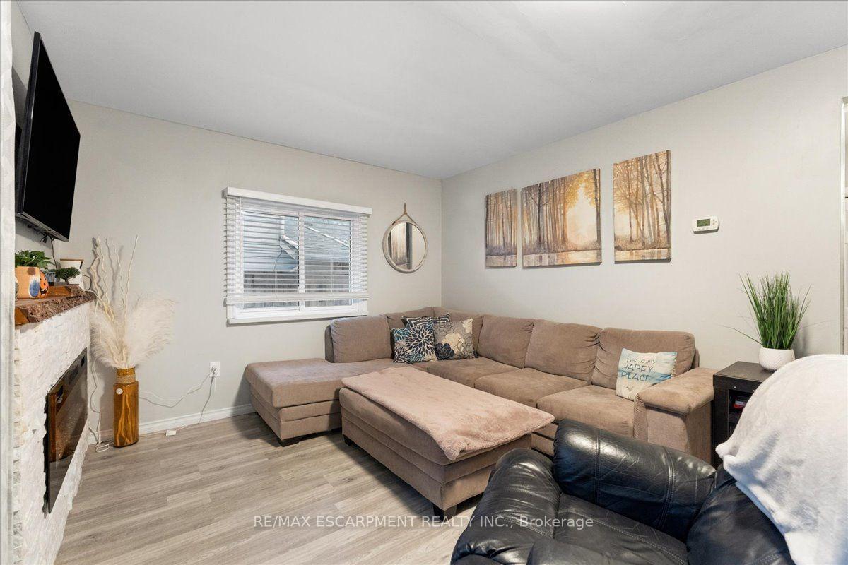 Photo 19 of 8 First Private Road, Hamilton, Stoney Creek — HOMEH