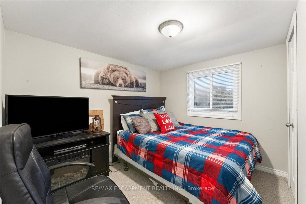 Photo 23 of 8 First Private Road, Hamilton, Stoney Creek — HOMEH