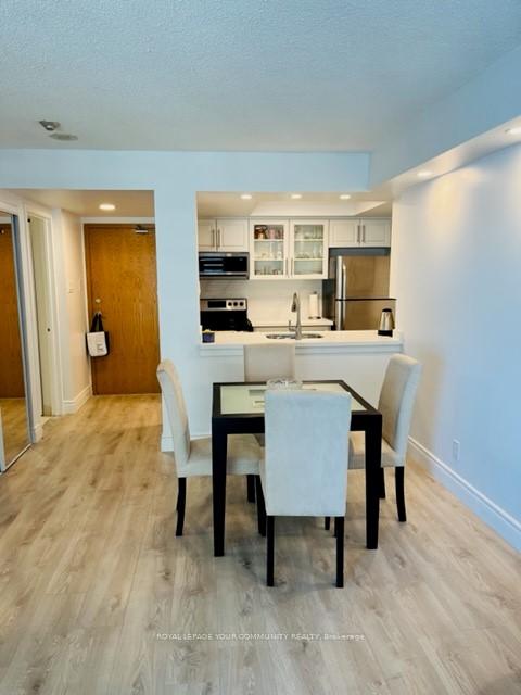 Photo 1 of Unit 2804, 77 Harbour Square, Toronto, Waterfront Communities — HOMEH