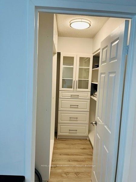 Photo 4 of Unit 2804, 77 Harbour Square, Toronto, Waterfront Communities — HOMEH