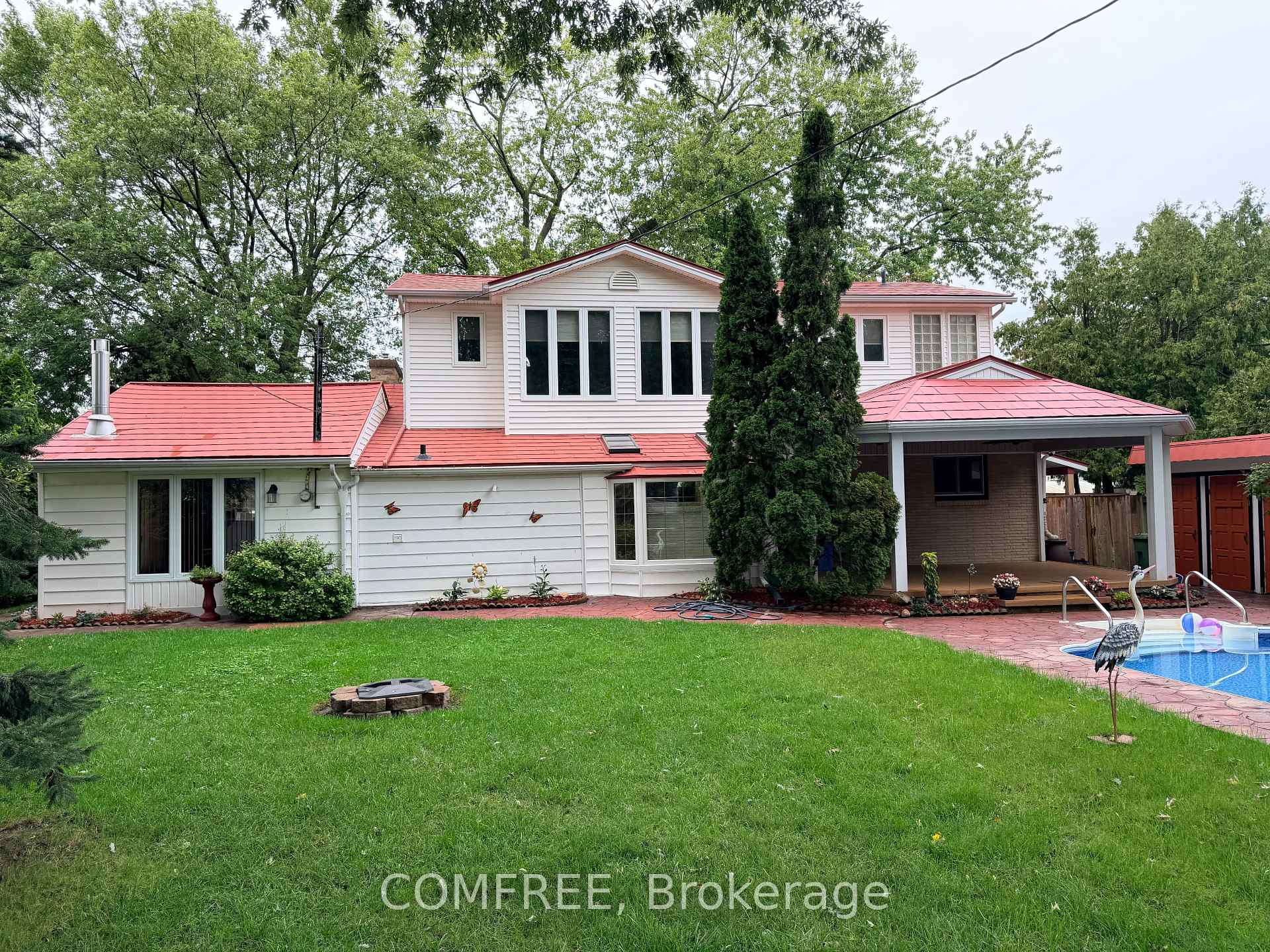 Photo 2 of 162 Grace Road, Tecumseh, Saint Clair Beach — HOMEH