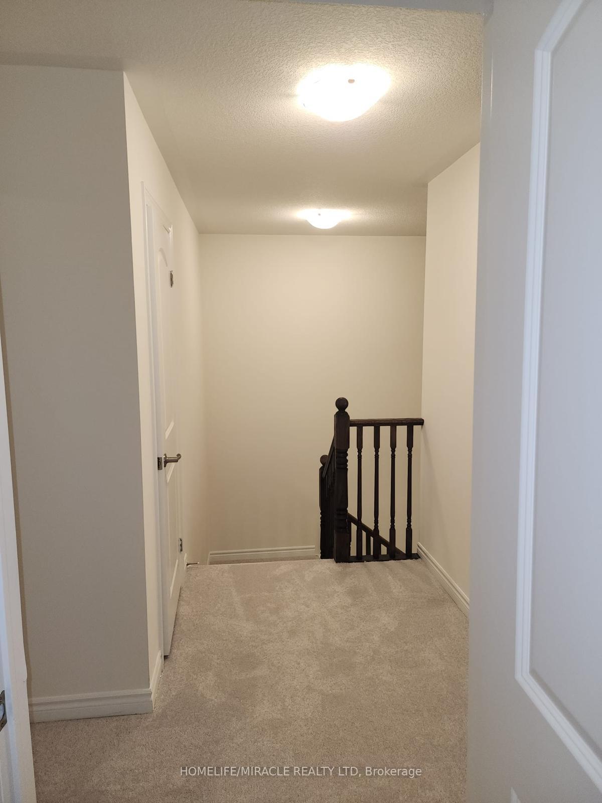 Photo 15 of 35 Jenner Drive, Brant, Paris — HOMEH