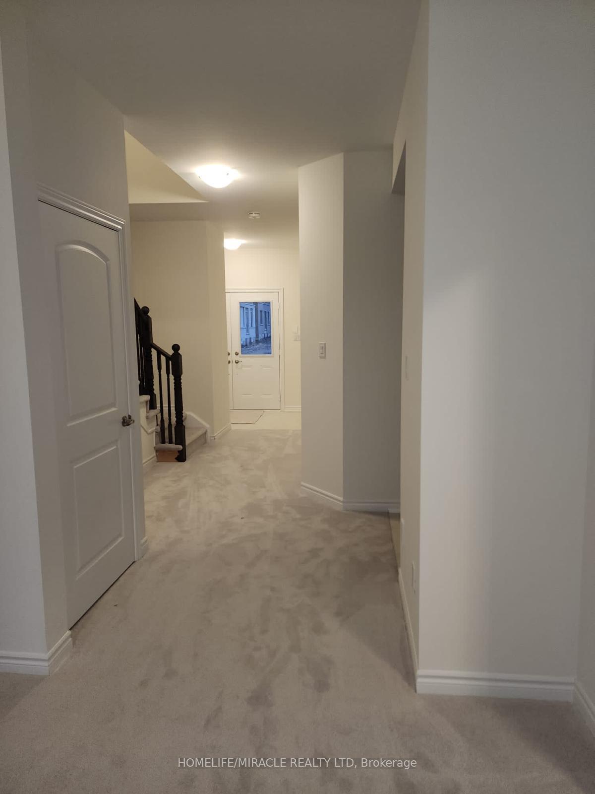 Photo 29 of 35 Jenner Drive, Brant, Paris — HOMEH