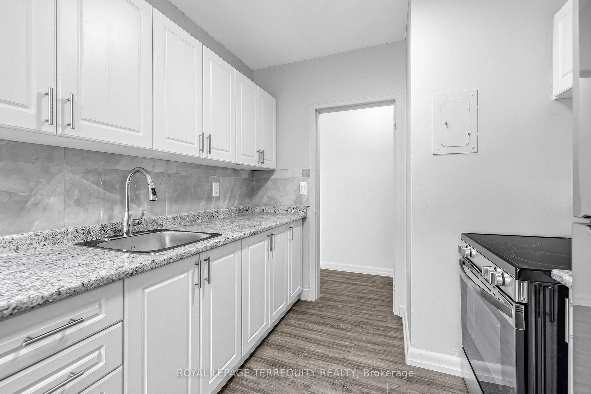 Photo 12 of Unit 101, 2550 Keele Street, North York, Maple Leaf — HOMEH