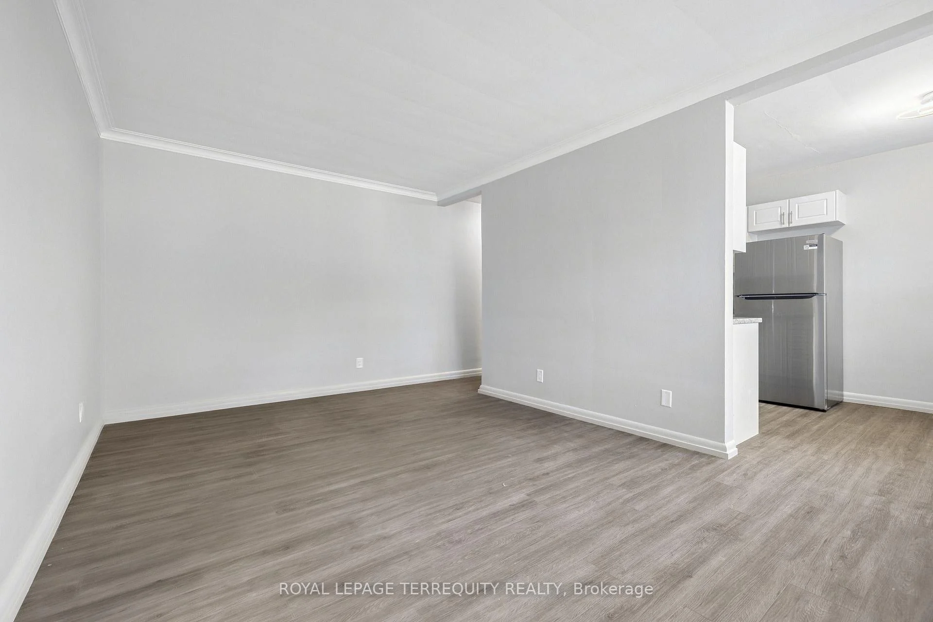 Photo 5 of Unit 103, 2550 Keele Street, North York, Maple Leaf — HOMEH