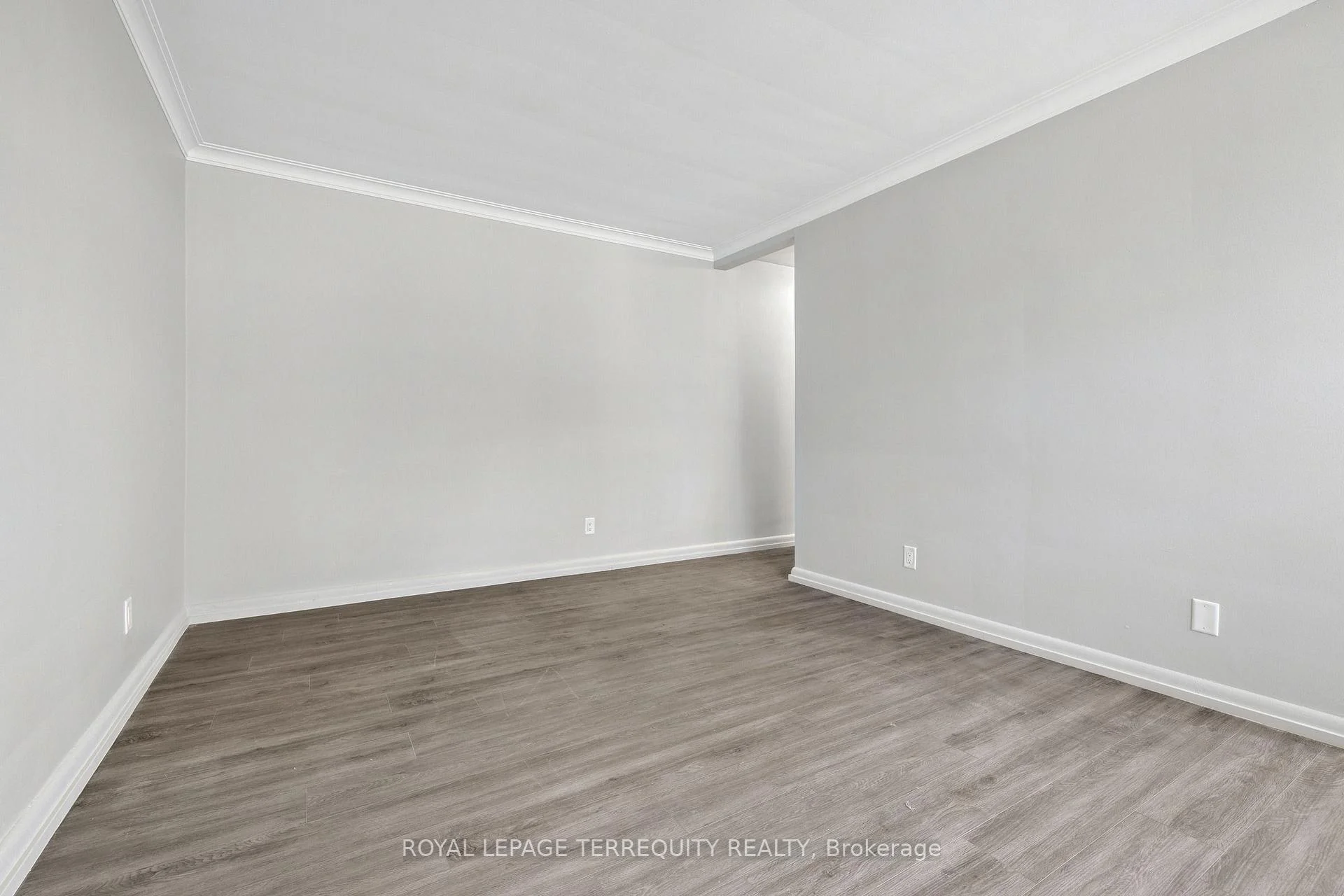 Photo 6 of Unit 103, 2550 Keele Street, North York, Maple Leaf — HOMEH