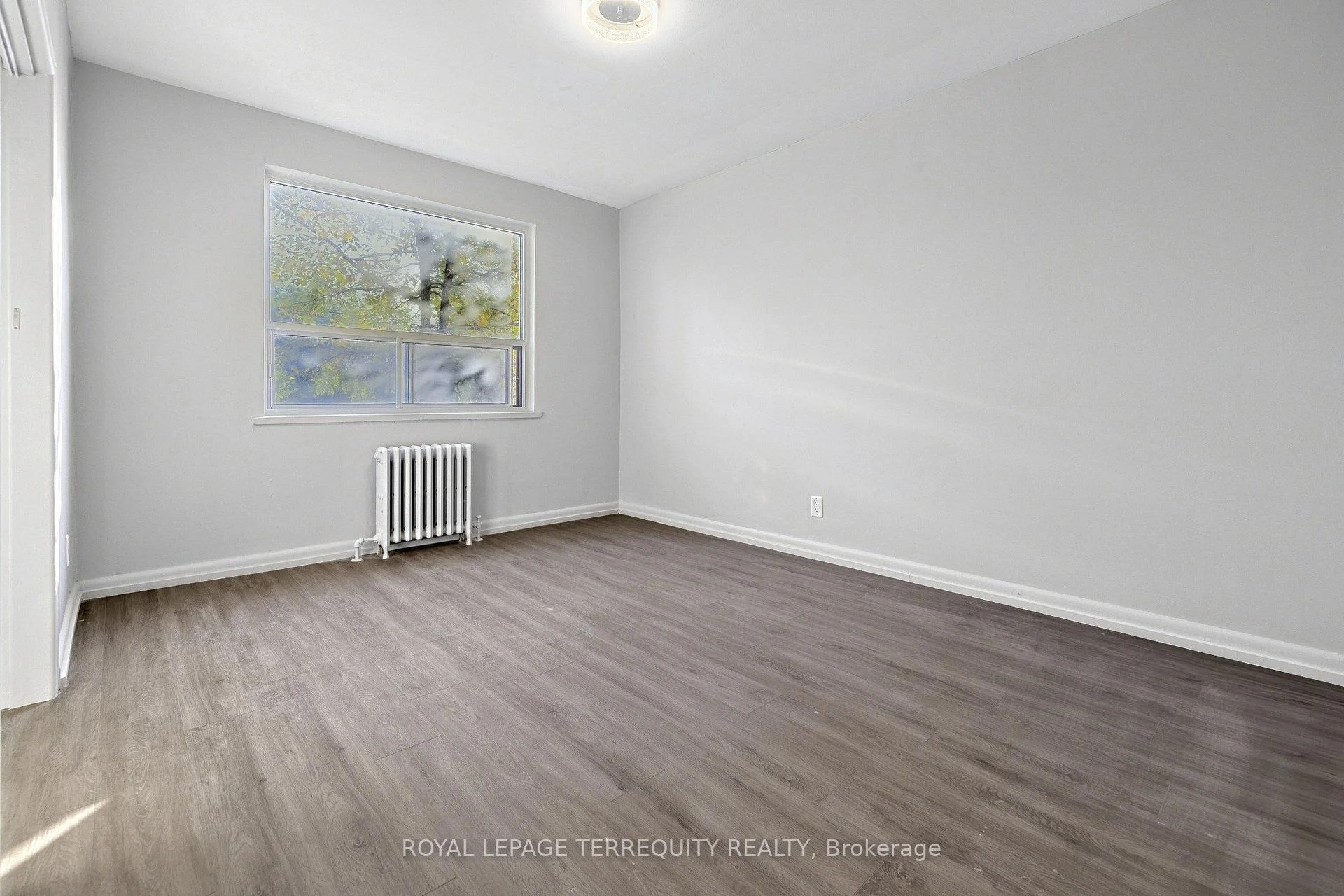 Photo 11 of Unit 103, 2550 Keele Street, North York, Maple Leaf — HOMEH