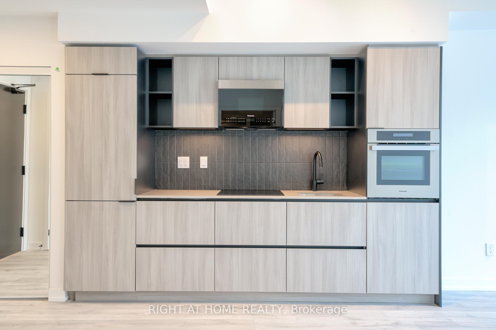 Photo 6 of Unit 704, 2 Augusta Street, Toronto, Waterfront Communities — HOMEH