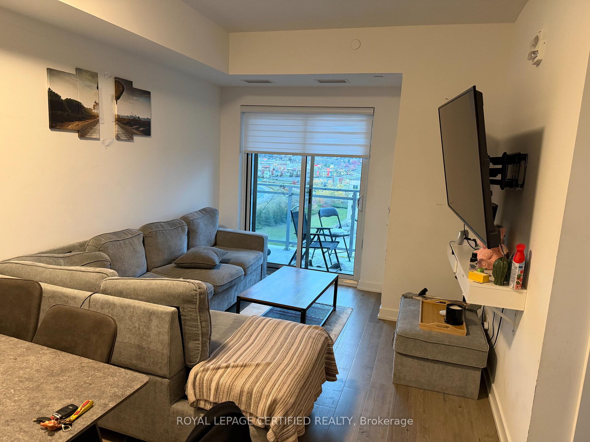 Photo 3 of Unit 803, 56 Lakeside Terrace, Barrie, Little Lake — HOMEH