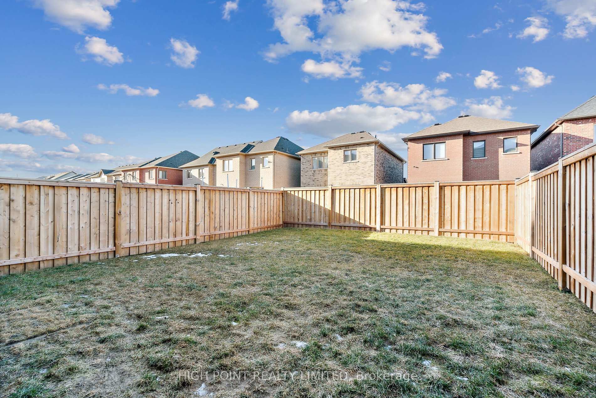 Photo 24 of 18 Arnold Crescent, New Tecumseth, Rural New Tecumseth — HOMEH
