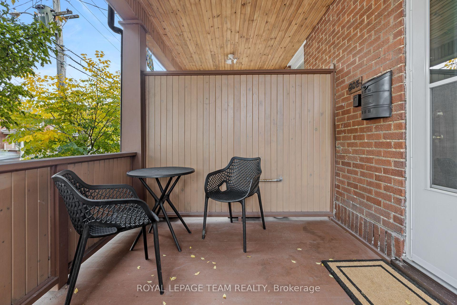 Photo 3 of 208 Holland Avenue, Ottawa, Ottawa West/Tunneys Pasture — HOMEH