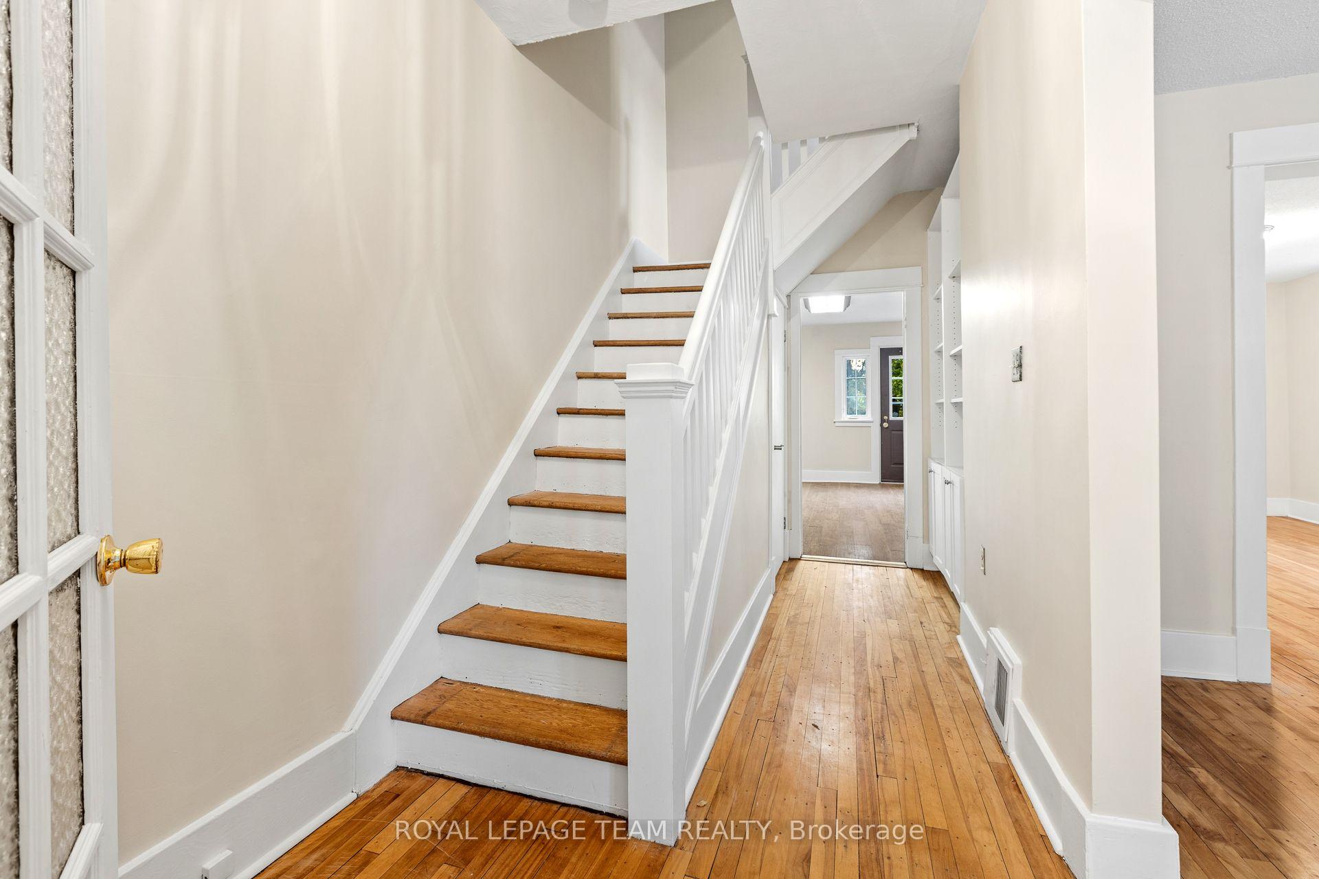 Photo 6 of 208 Holland Avenue, Ottawa, Ottawa West/Tunneys Pasture — HOMEH