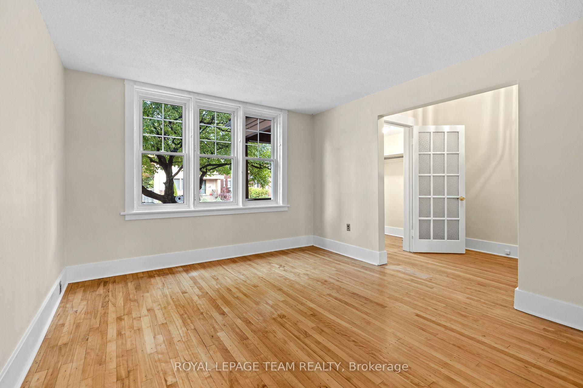 Photo 7 of 208 Holland Avenue, Ottawa, Ottawa West/Tunneys Pasture — HOMEH