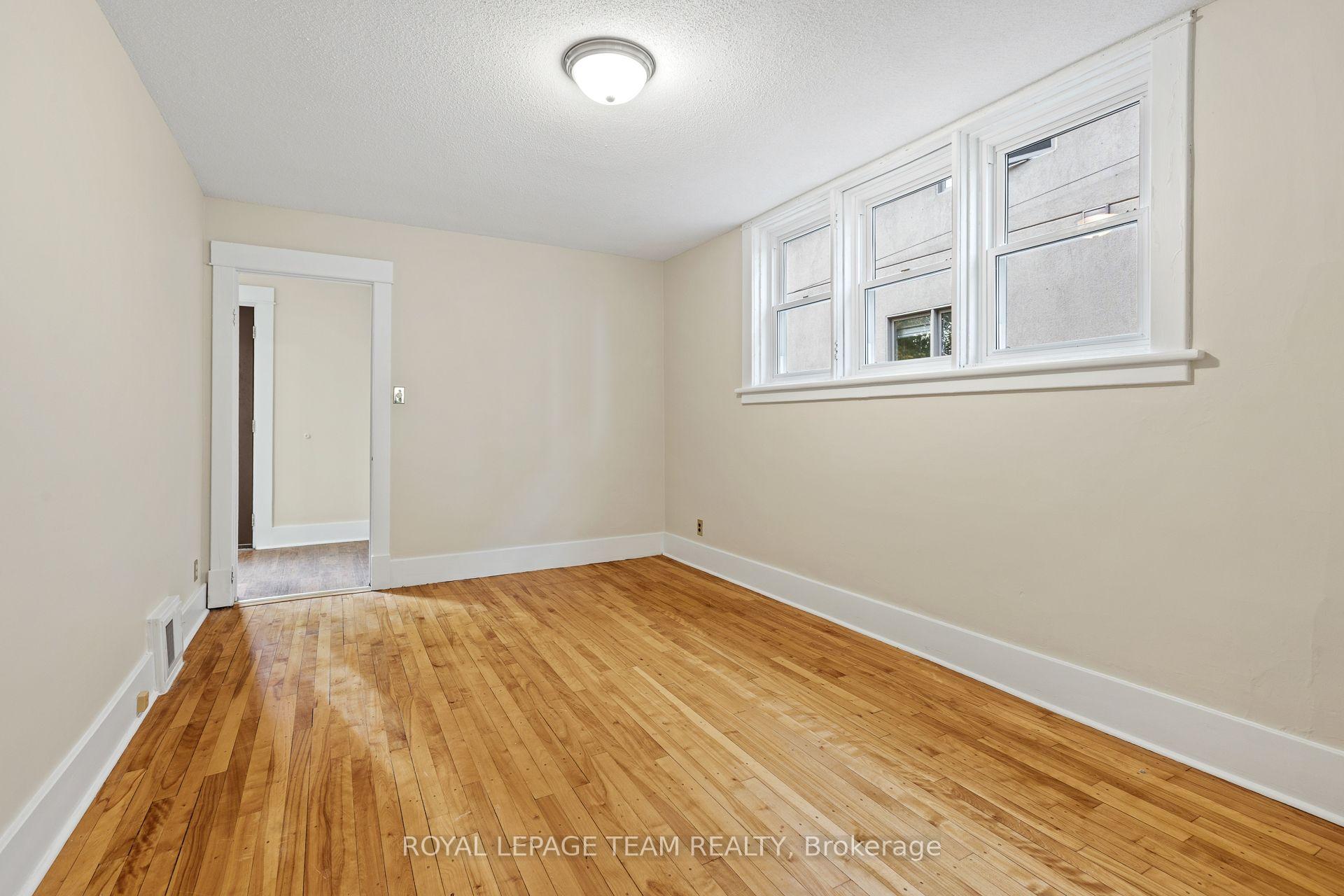 Photo 11 of 208 Holland Avenue, Ottawa, Ottawa West/Tunneys Pasture — HOMEH