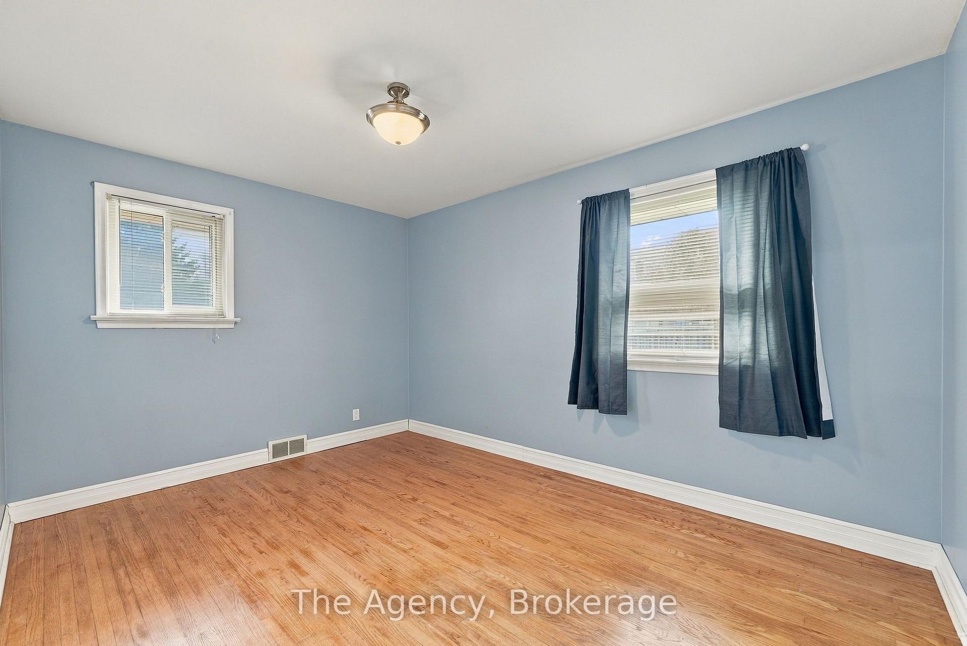 Photo 15 of 374 Nipigon Street, Oshawa, McLaughlin — HOMEH