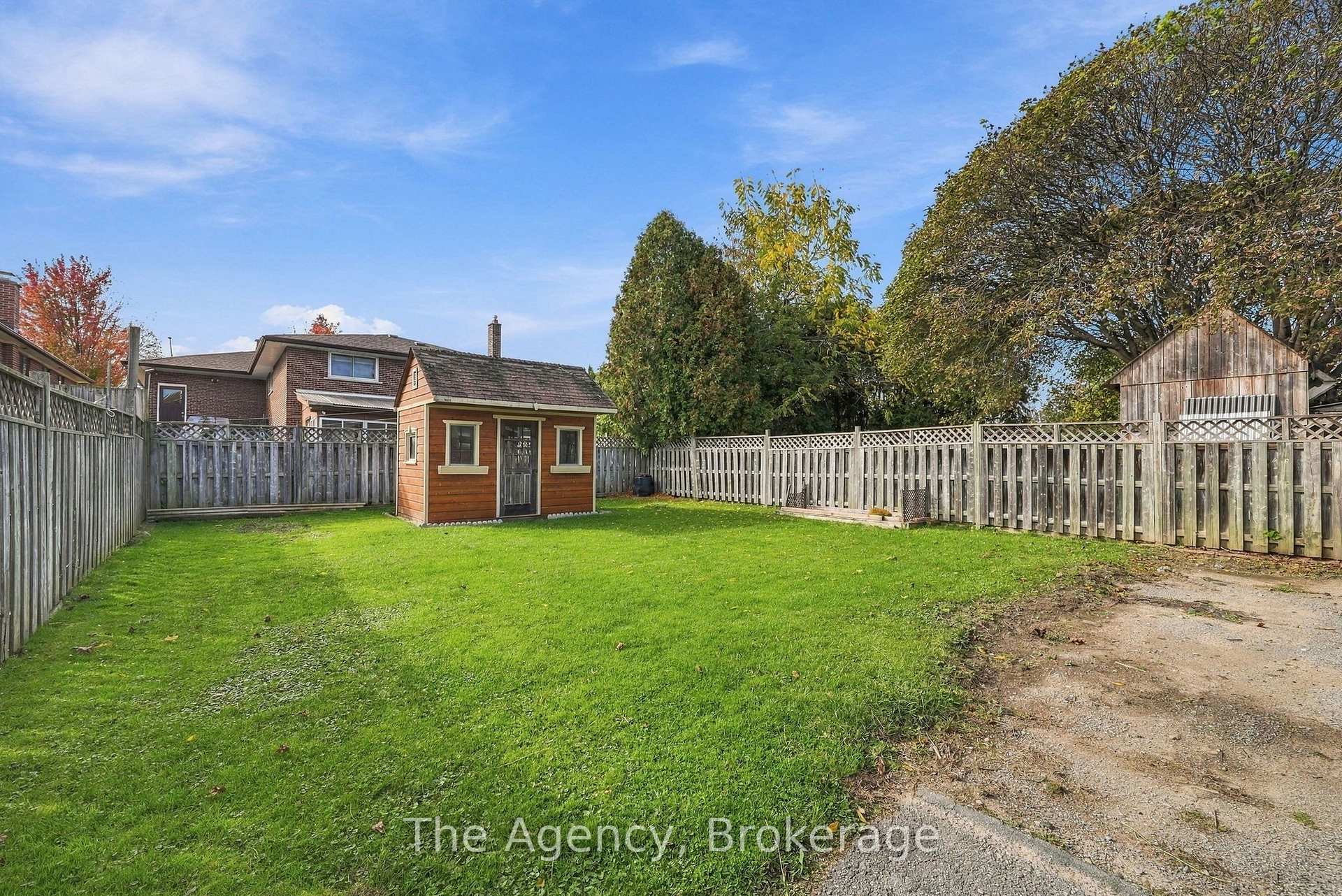 Photo 29 of 374 Nipigon Street, Oshawa, McLaughlin — HOMEH