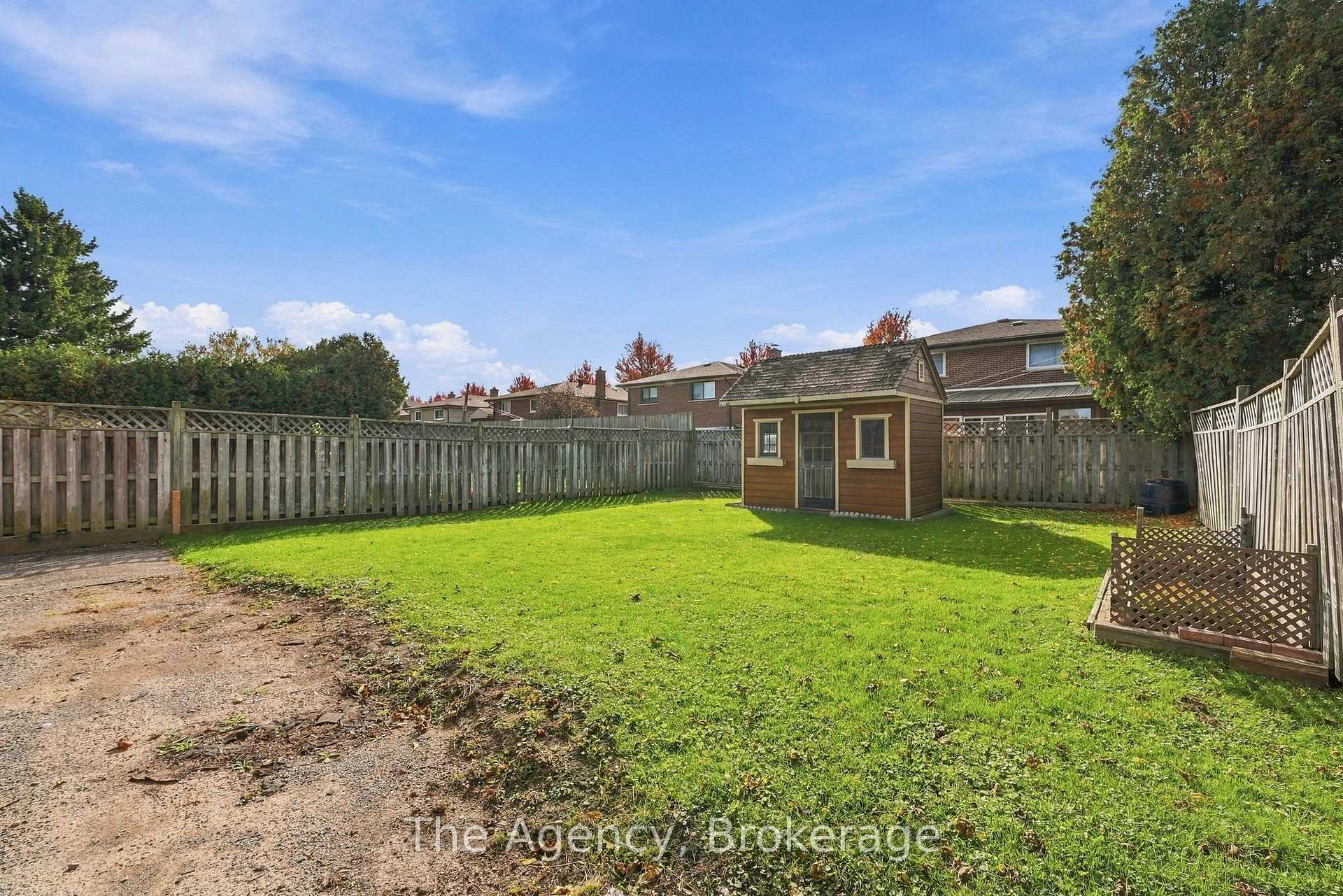 Photo 30 of 374 Nipigon Street, Oshawa, McLaughlin — HOMEH