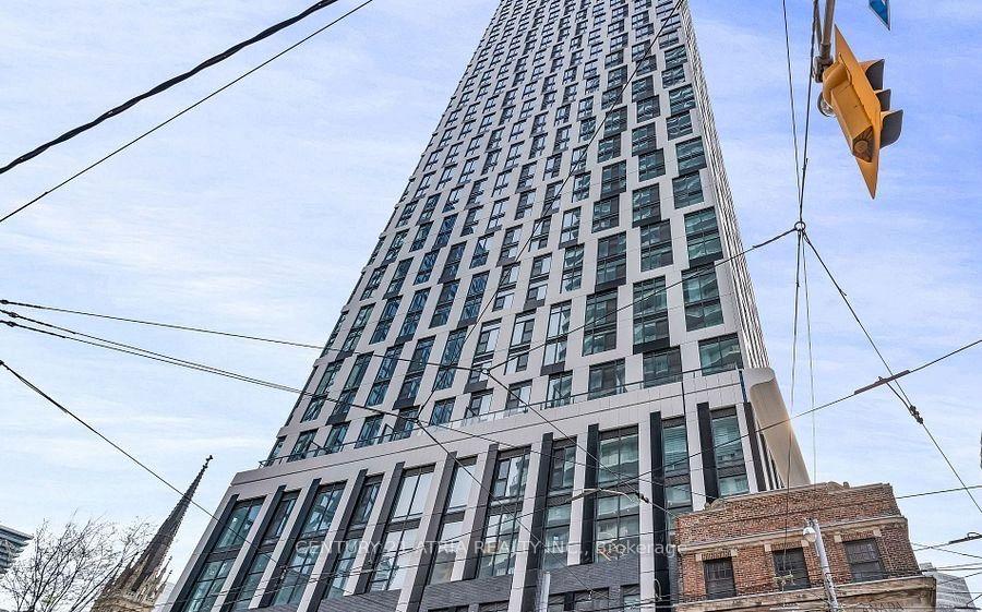 Front of Unit 2105, 252 Church Street