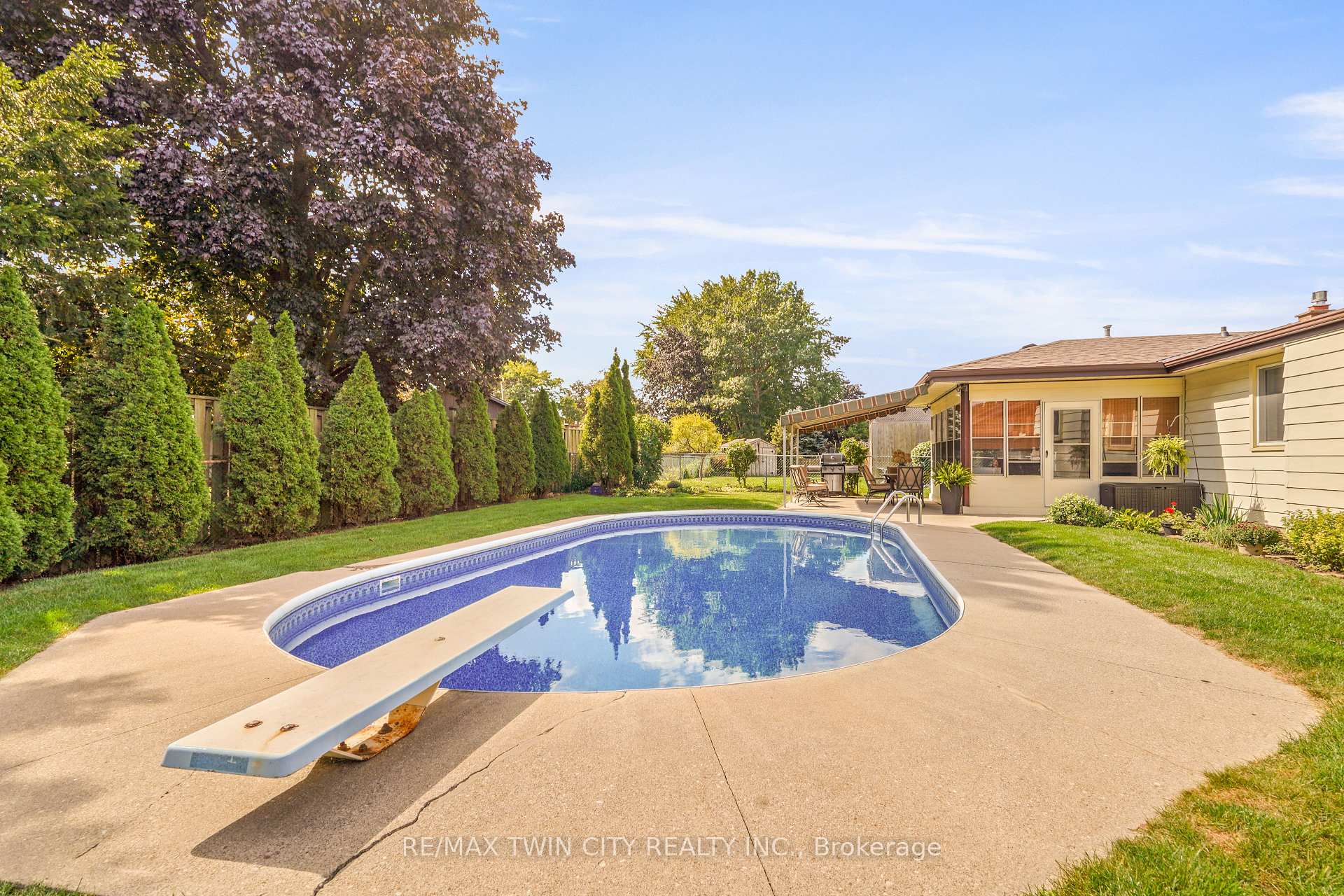 Photo 48 of 25 Brier Crescent, Brantford, Rosedale/Gable Height — HOMEH