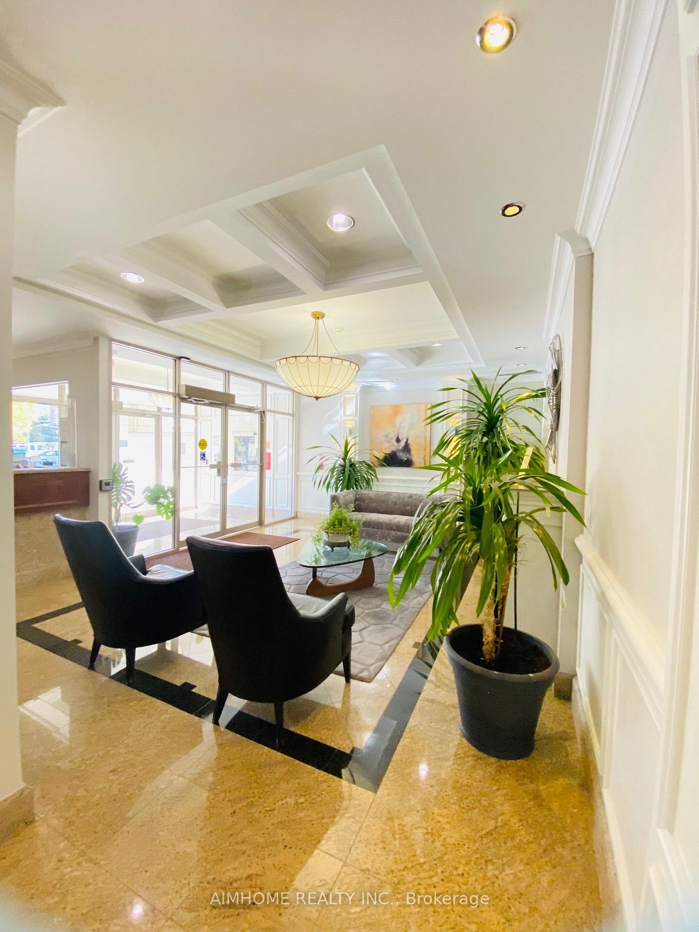 Photo 2 of Unit 708, 130 Pond Drive, Markham, Commerce Valley — HOMEH