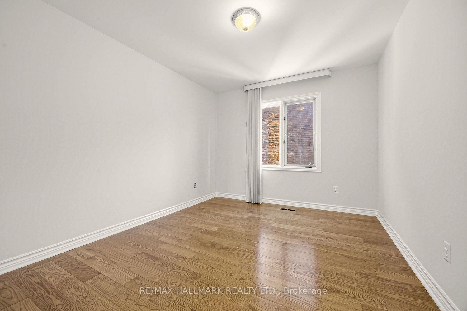 Photo 15 of 25 Cygnus Drive, Richmond Hill, Observatory — HOMEH
