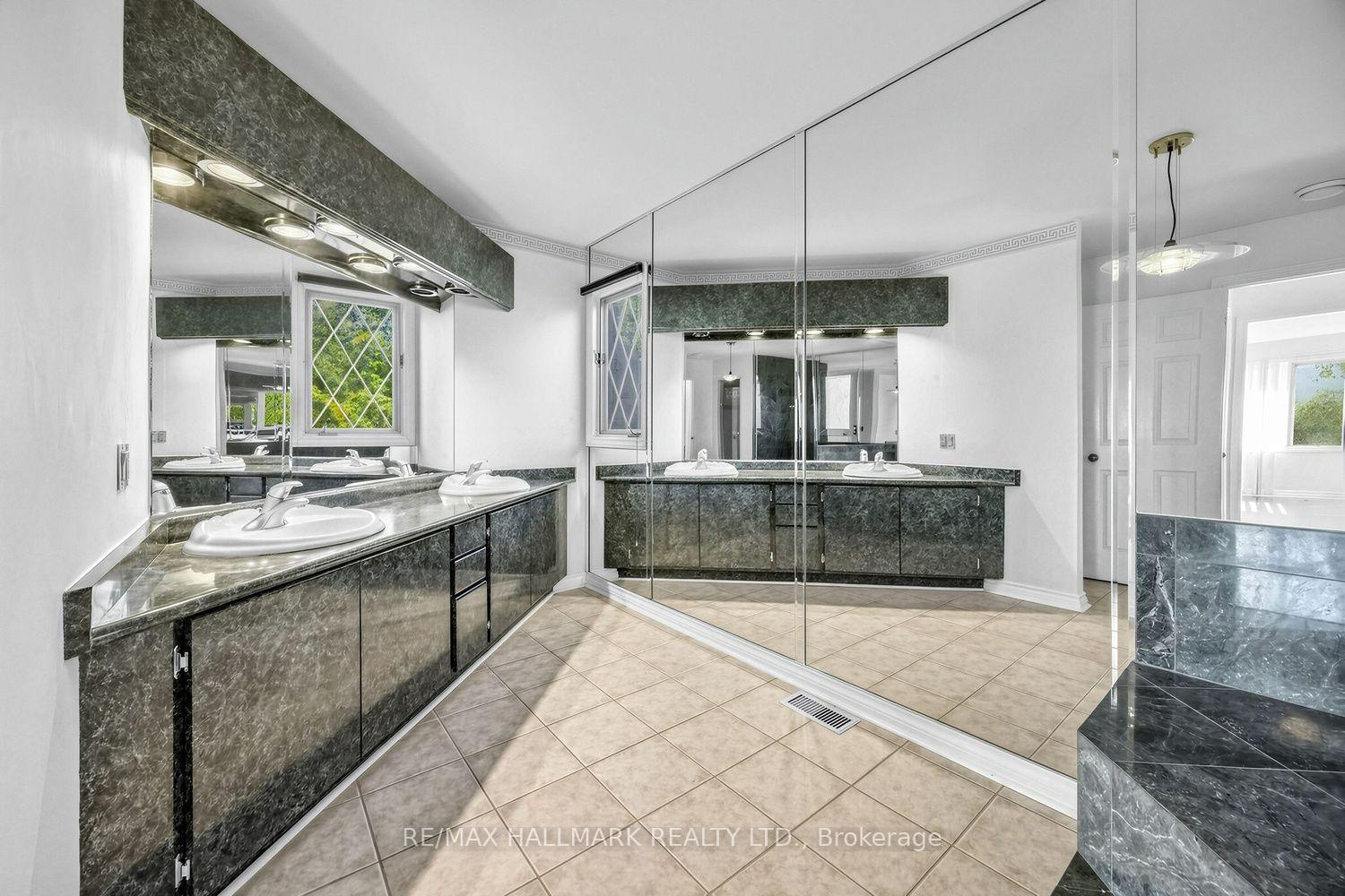 Photo 24 of 25 Cygnus Drive, Richmond Hill, Observatory — HOMEH