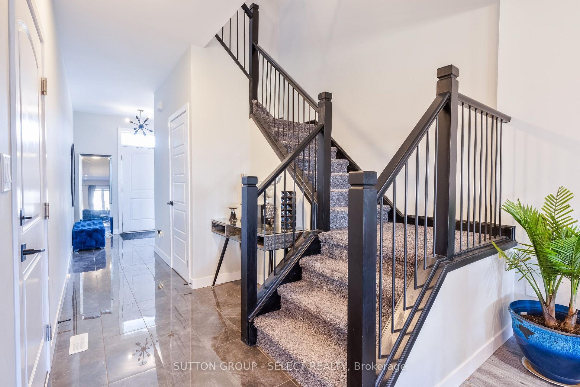 Photo 4 of 263 Winlow Way, Middlesex Centre, Kilworth — HOMEH
