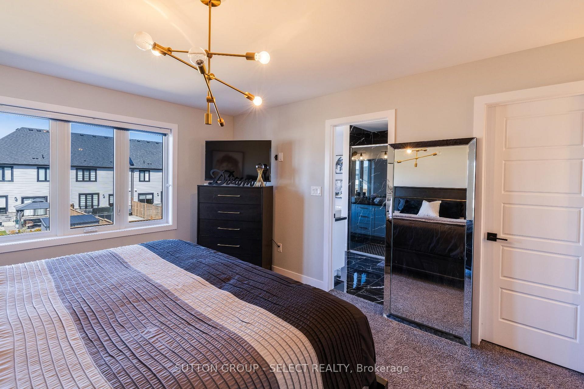 Photo 16 of 263 Winlow Way, Middlesex Centre, Kilworth — HOMEH