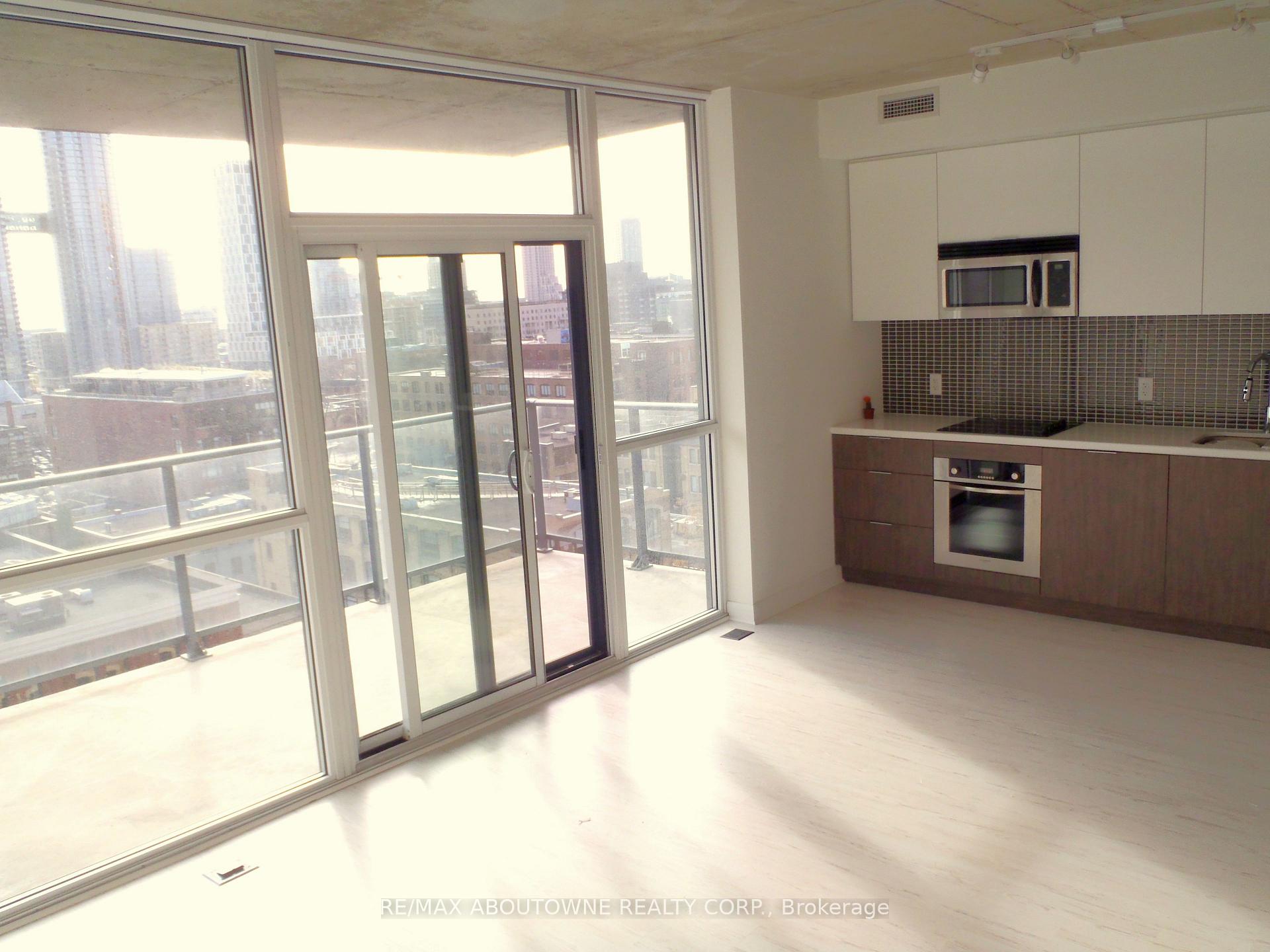 Photo 4 of Unit 1013, 478 King Street W, Toronto, Waterfront Communities — HOMEH