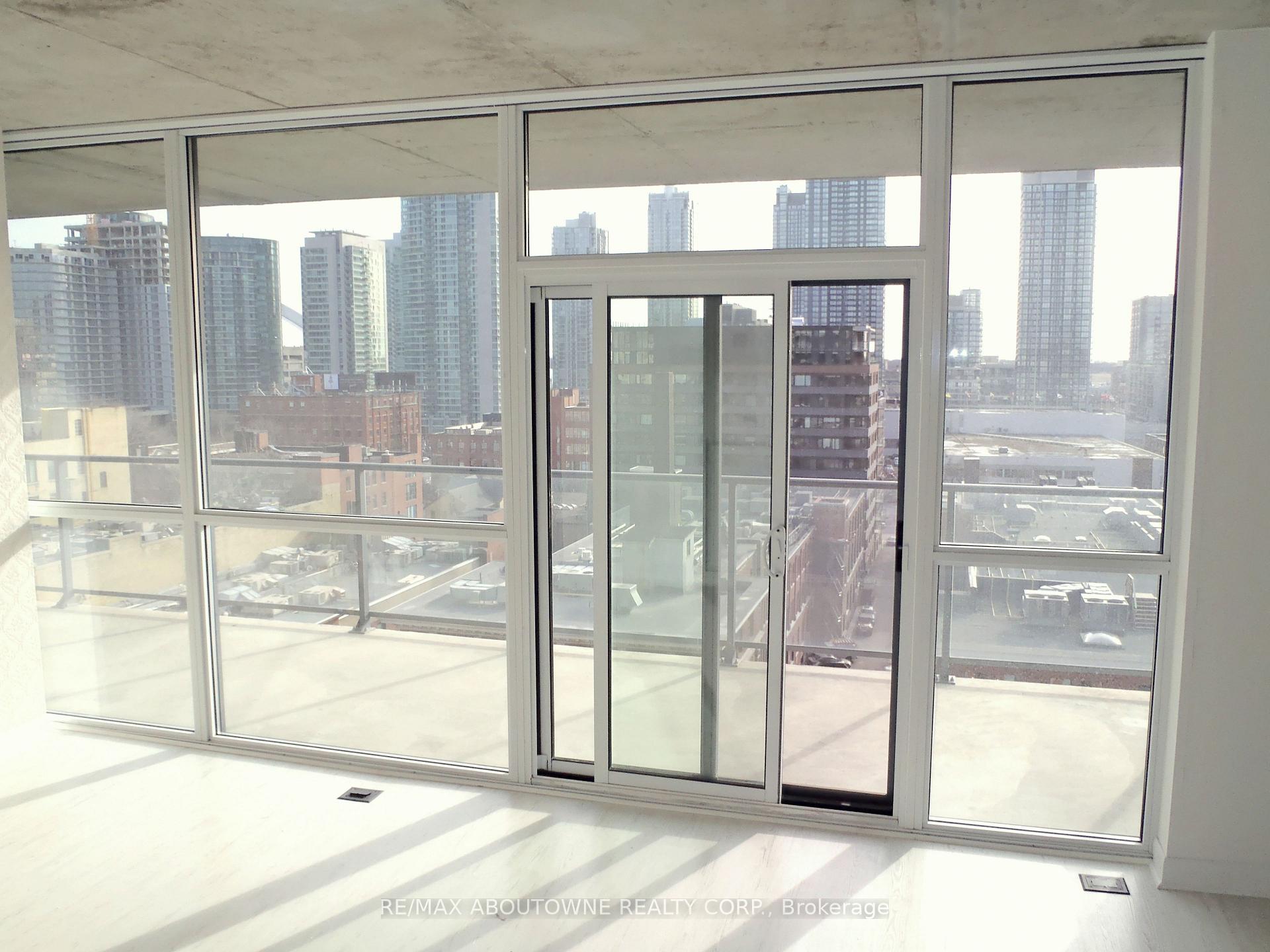 Photo 6 of Unit 1013, 478 King Street W, Toronto, Waterfront Communities — HOMEH