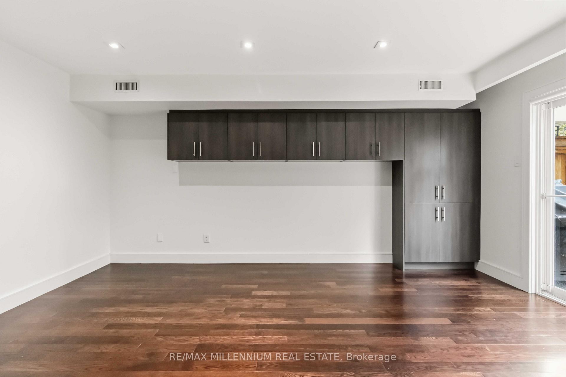 Photo 12 of 65 Castlefield Avenue, Toronto, Yonge-Eglinton — HOMEH