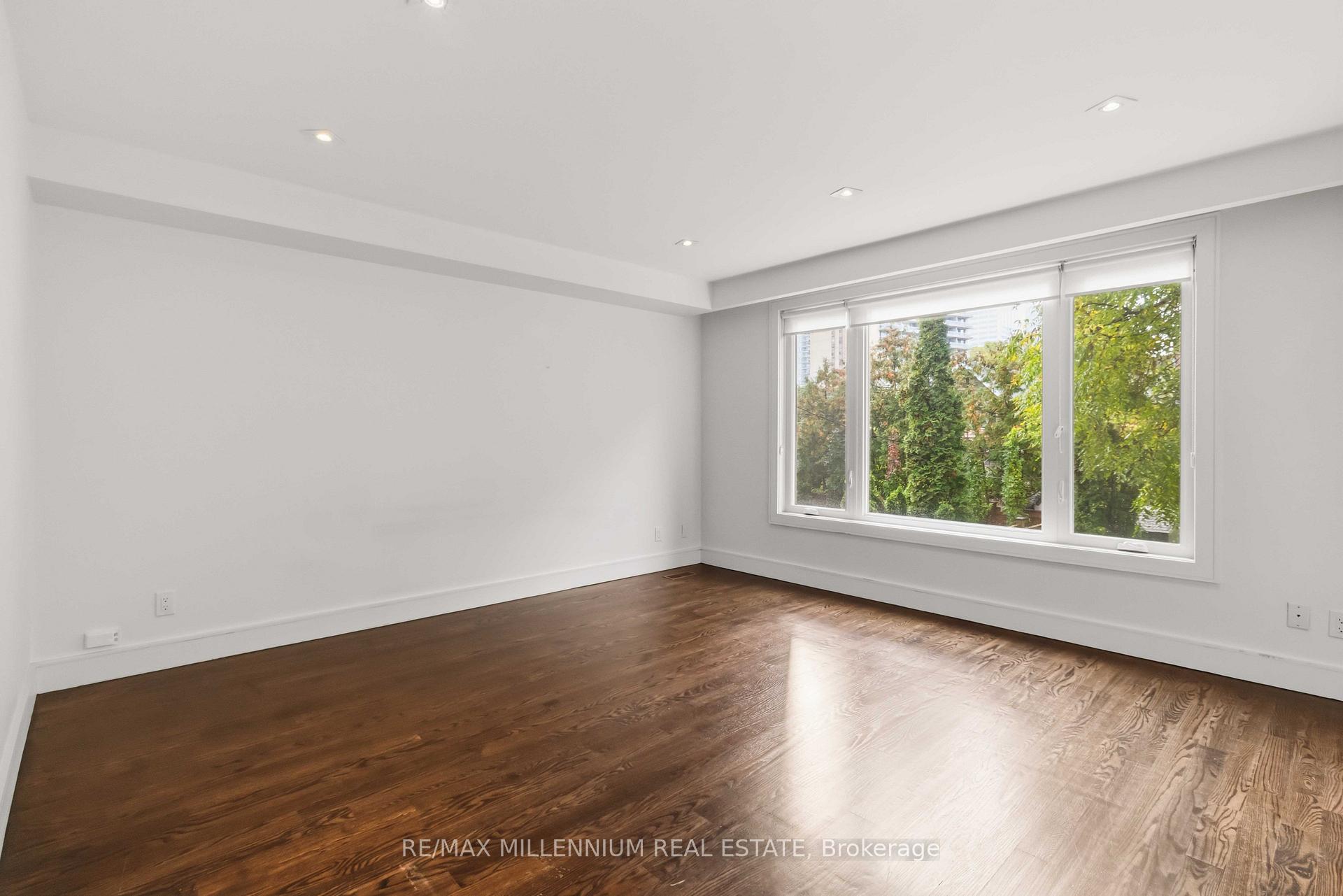 Photo 14 of 65 Castlefield Avenue, Toronto, Yonge-Eglinton — HOMEH