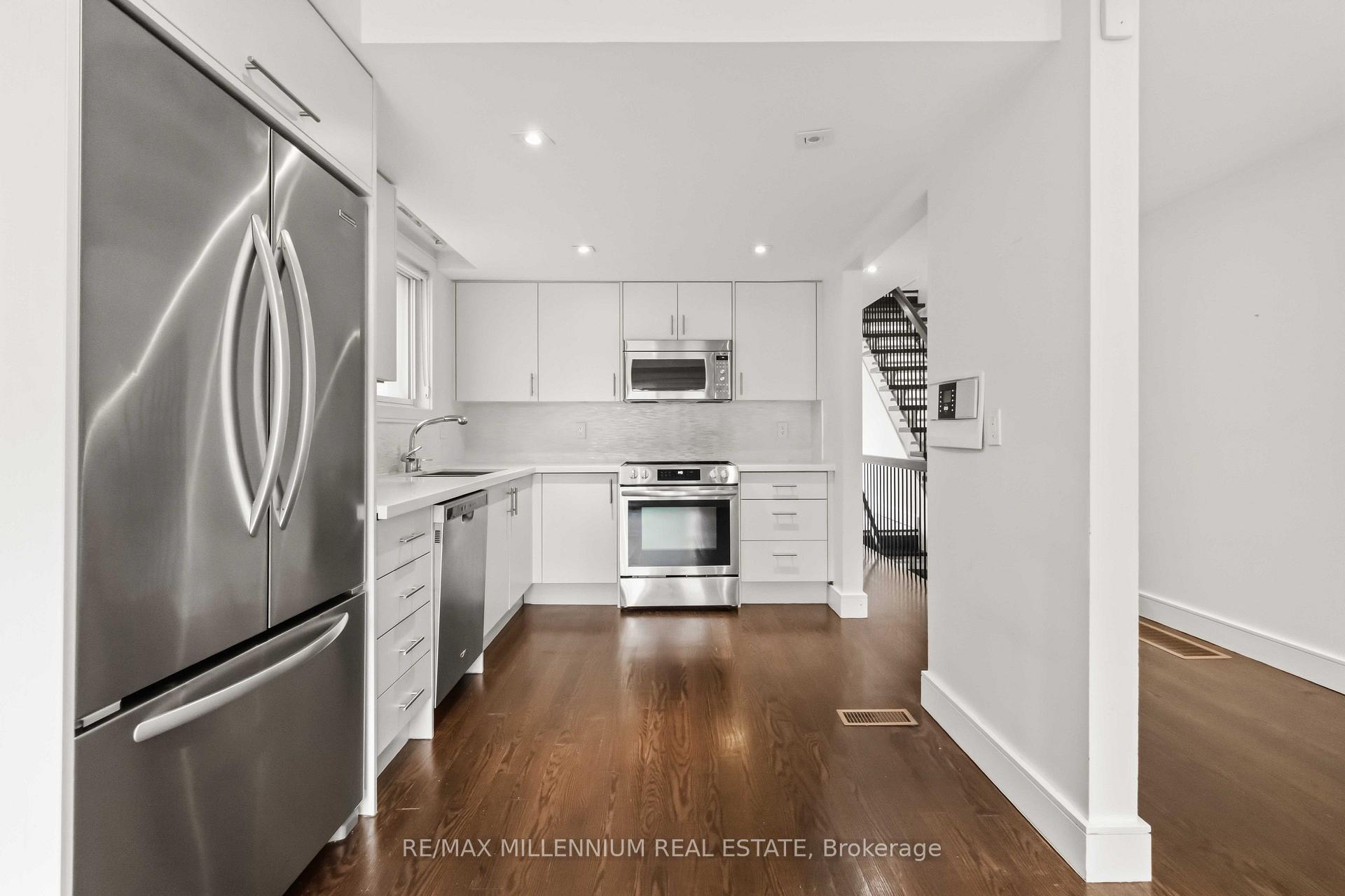 Photo 24 of 65 Castlefield Avenue, Toronto, Yonge-Eglinton — HOMEH