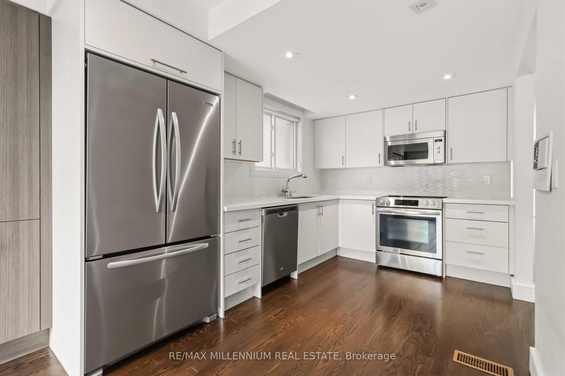 Photo 25 of 65 Castlefield Avenue, Toronto, Yonge-Eglinton — HOMEH