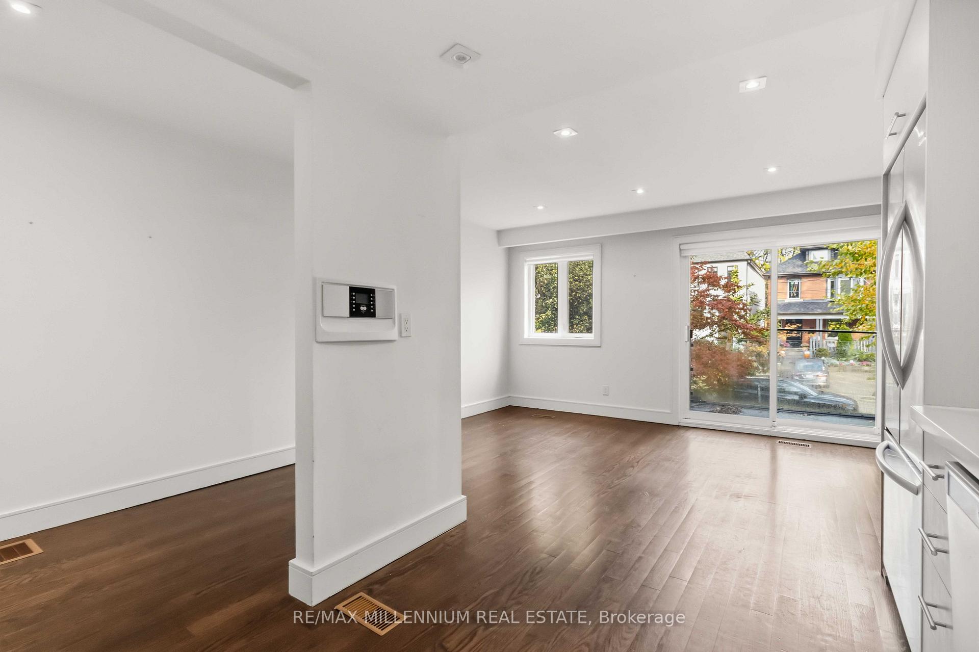 Photo 27 of 65 Castlefield Avenue, Toronto, Yonge-Eglinton — HOMEH