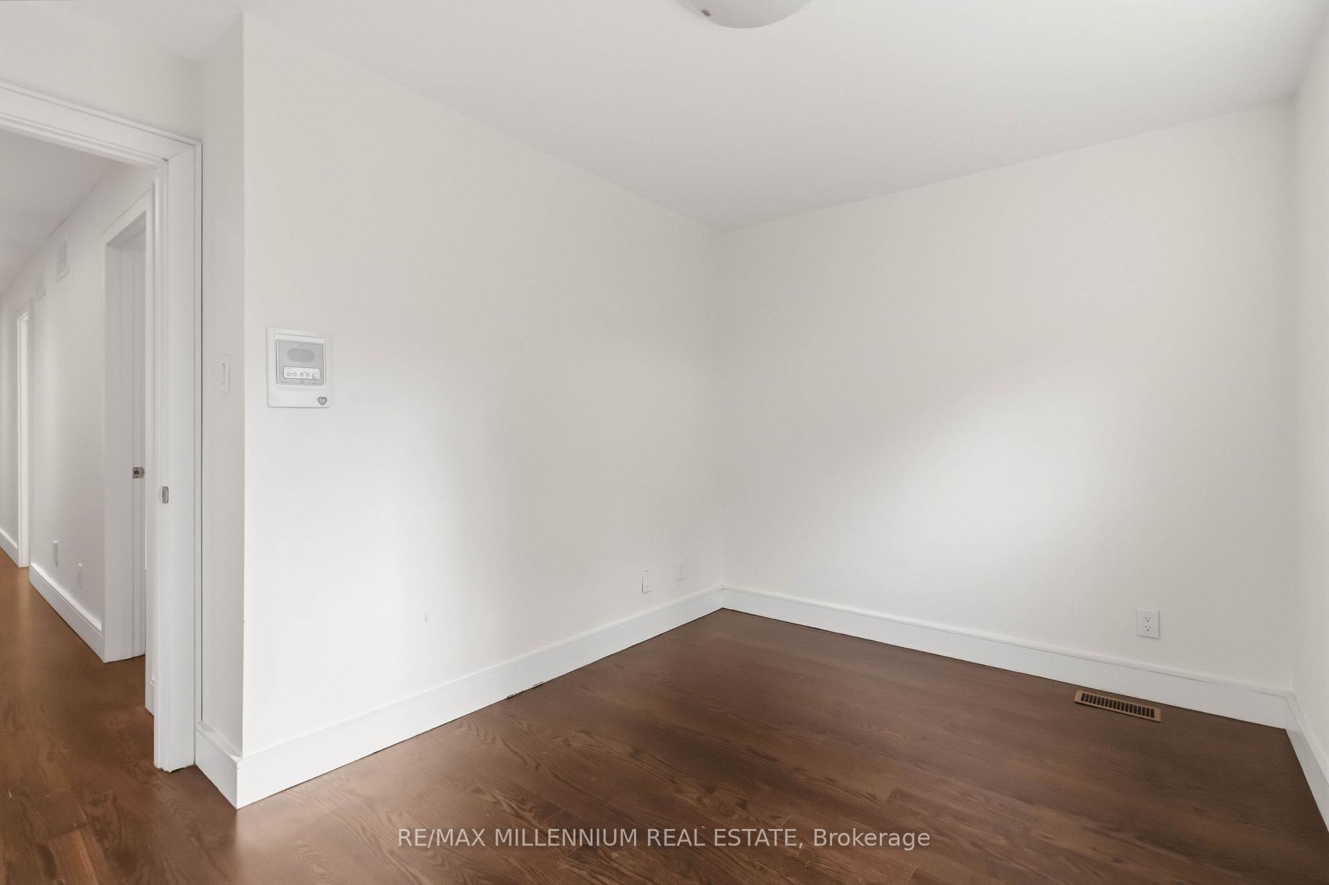 Photo 35 of 65 Castlefield Avenue, Toronto, Yonge-Eglinton — HOMEH