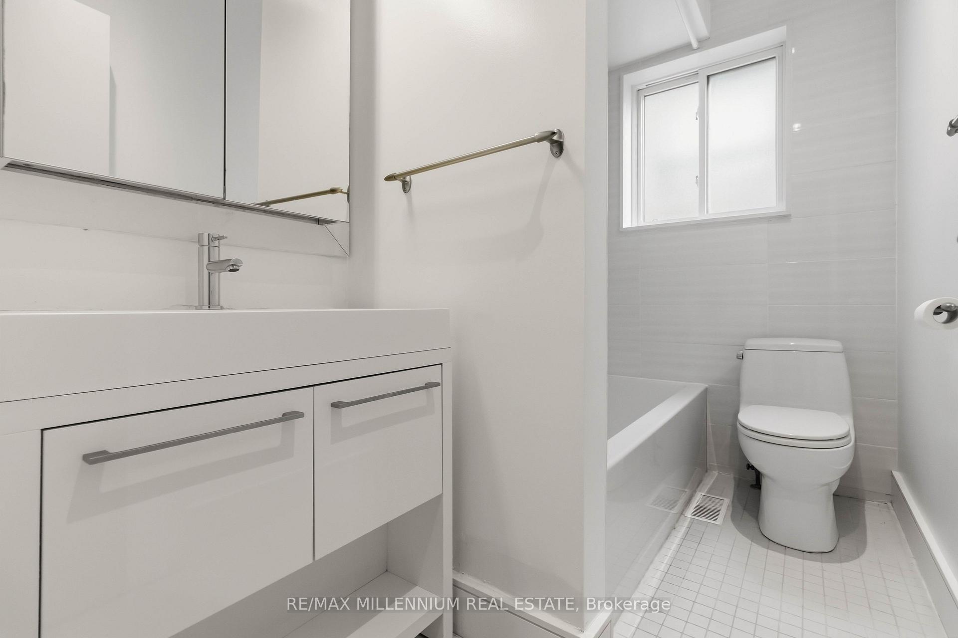 Photo 39 of 65 Castlefield Avenue, Toronto, Yonge-Eglinton — HOMEH