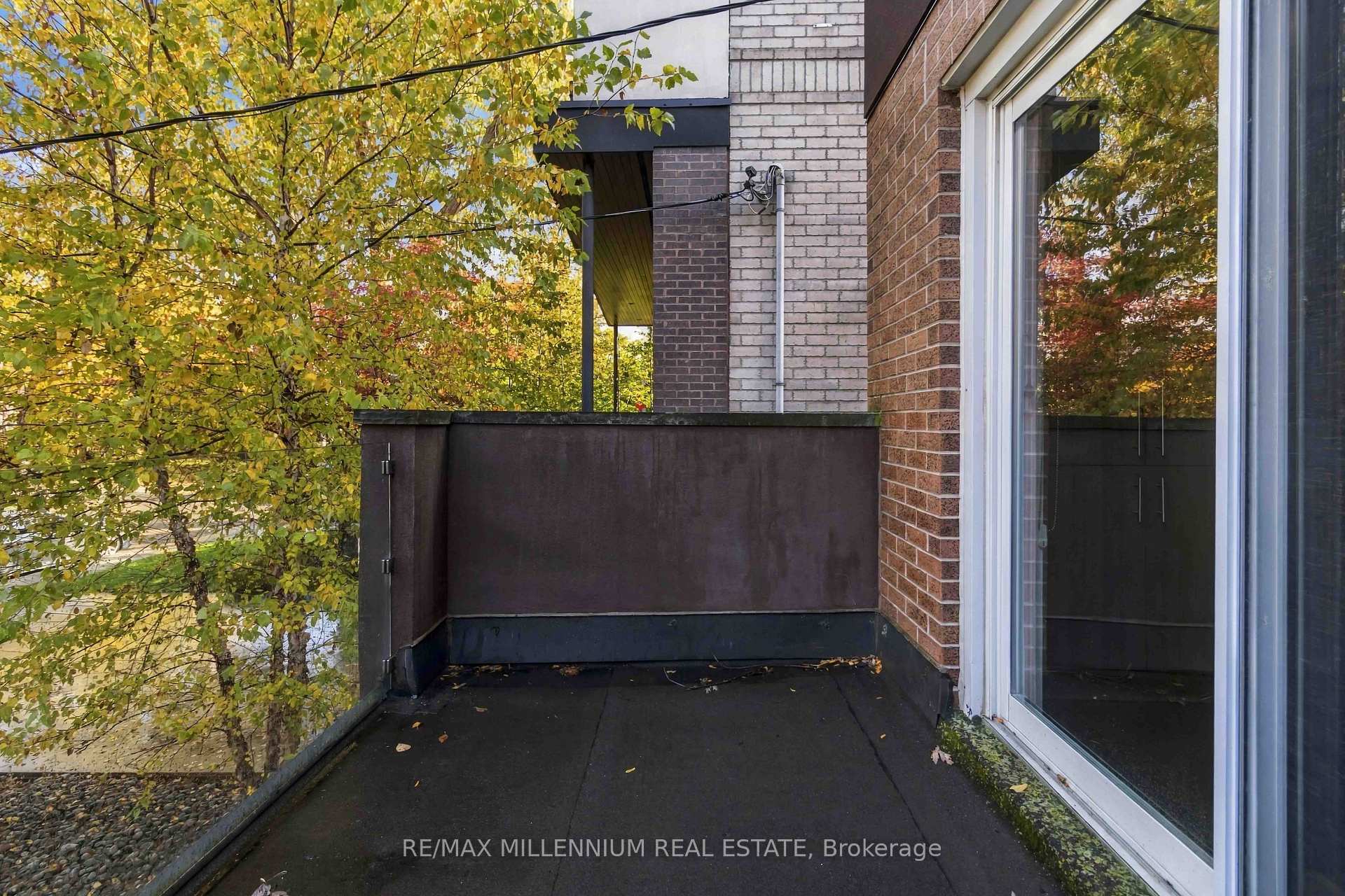 Photo 47 of 65 Castlefield Avenue, Toronto, Yonge-Eglinton — HOMEH