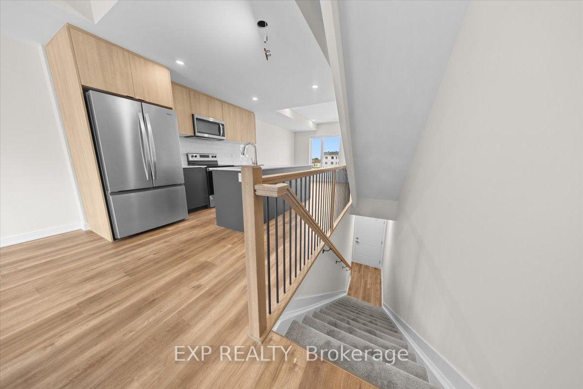 Photo 5 of 217 Antelope Private, Ottawa, Kanata - Morgan's Grant/South March — HOMEH